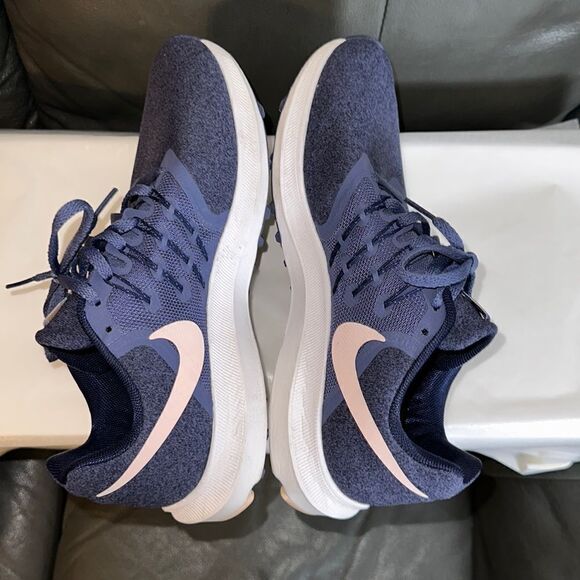 NIKE 9.5 Run Swift Women’s Heather Indigo Blue Knit White Running Sneakers - Picture 6 of 11